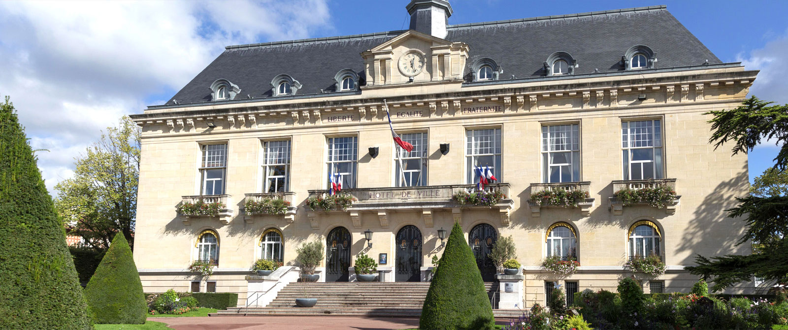 Aulnay Sous Bois Mairie - Volet Roulant - Aulnay Sous Bois