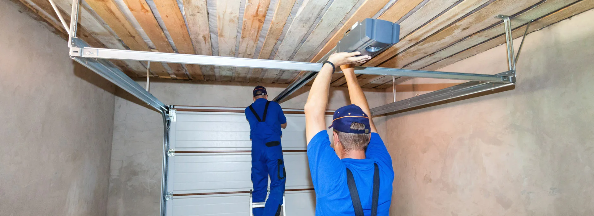 Installation porte de garage Garches