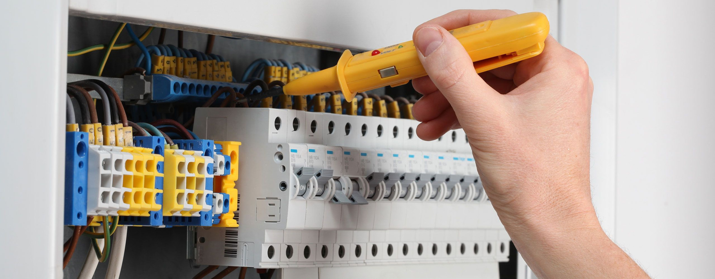 Remises aux normes électrique